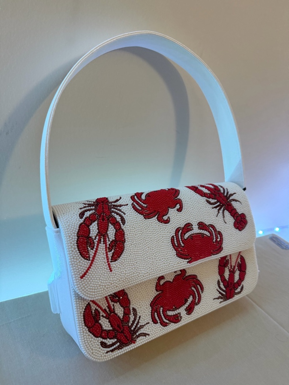 White Beaded Shoulder Bag with Red Crab and Lobster Motif - Picture 3 of 3